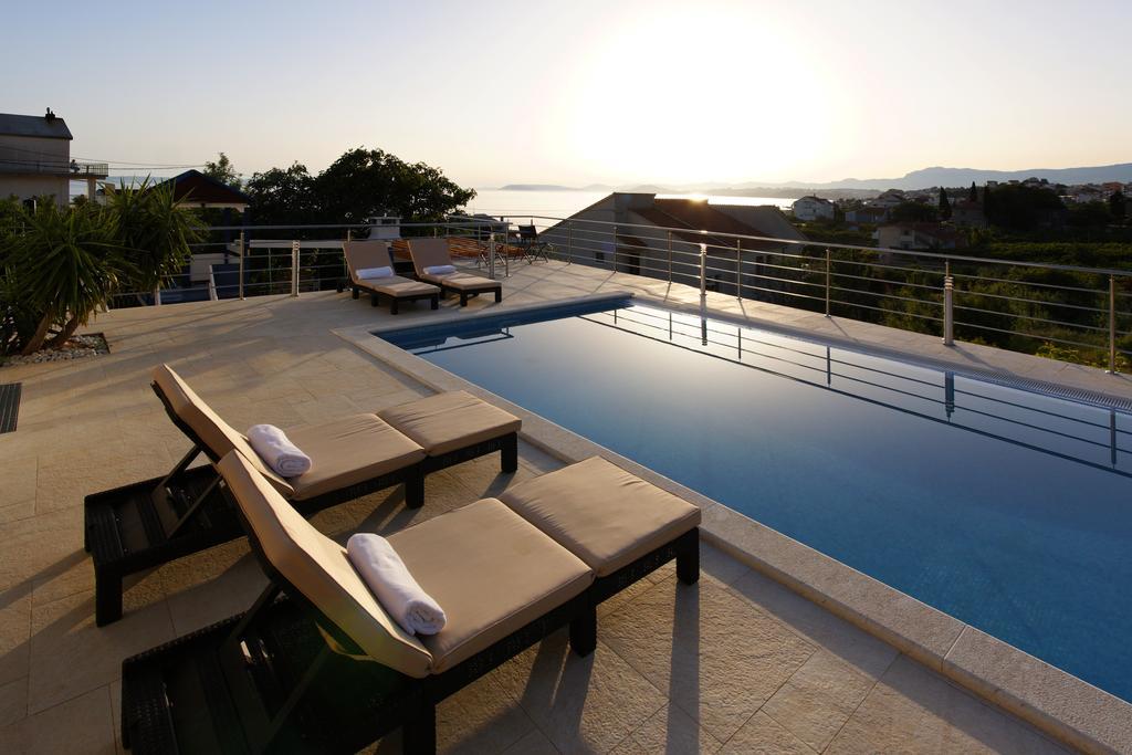 פודסטראנה Villa Mermaid Your Croatian Haven With Luxury Pool And Scenic Views מראה חיצוני תמונה